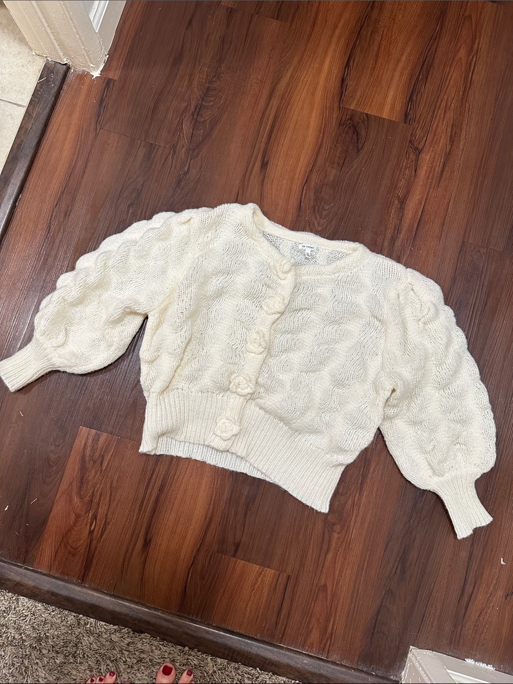 Women’s Cream Cable-Knit Puff Sleeve Cardigan Sweater
